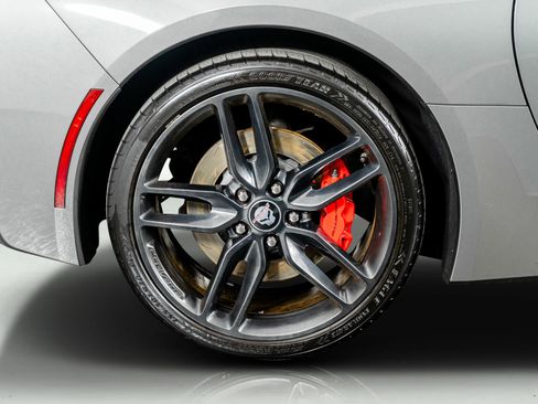 Used 2015 Chevrolet Corvette Stingray Coupe w/ 2LT Preferred Equipment Group image 9