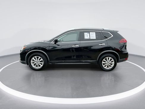 Used 2018 Nissan Rogue SV image 5