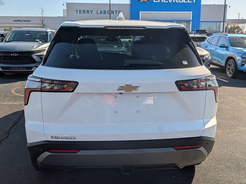 New 2026 Chevrolet Equinox LT image 7