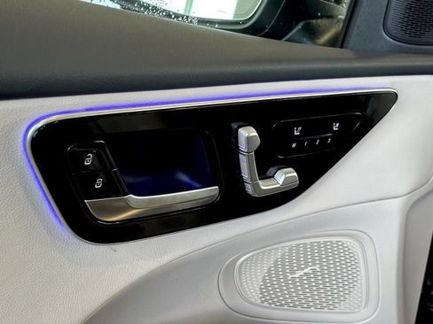 Certified 2025 Mercedes-Benz C 300 Sedan image 12