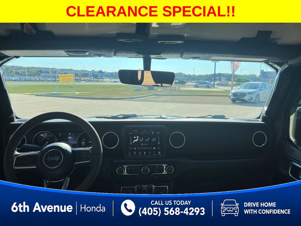 Used 2023 Jeep Wrangler Unlimited Sahara w/ Cold Weather Group AWD/4WD image 21