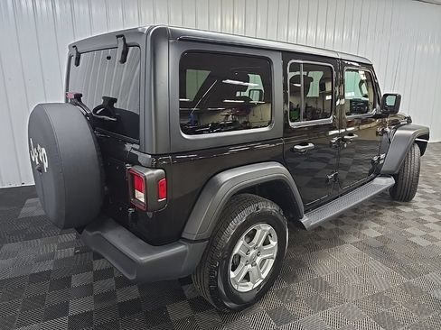 Used 2019 Jeep Wrangler Unlimited Sport S AWD/4WD image 10