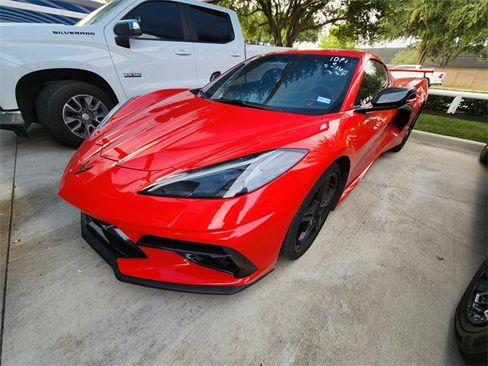 Used 2022 Chevrolet Corvette Stingray Premium Cpe w/ Z51 Performance Package RWD image 3