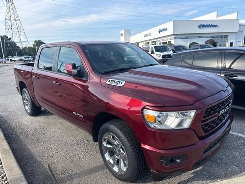 Used 2022 RAM 1500 Big Horn AWD/4WD image 3