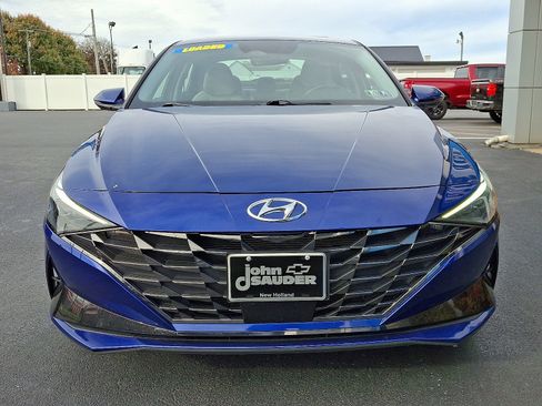 Used 2023 Hyundai Elantra Limited image 2