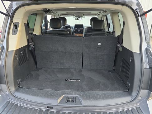 Used 2024 Nissan Armada SL w/ Captain's Chairs Package image 19