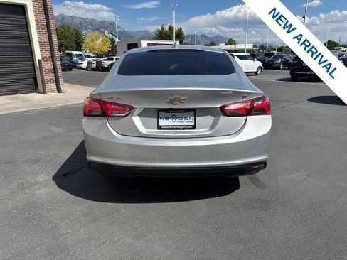 Used 2022 Chevrolet Malibu LT FWD image 6