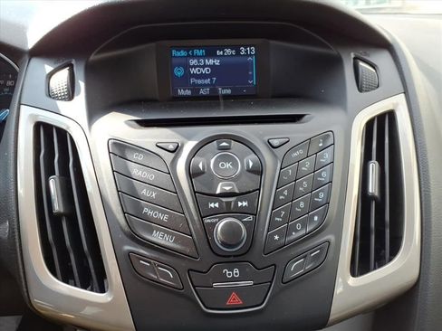 Used 2012 Ford Focus SEL w/ SEL/Titanium Winter Pkg FWD image 14