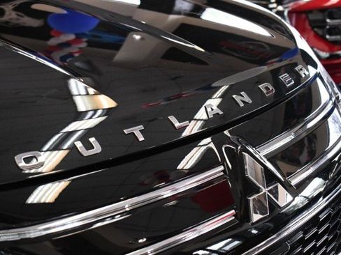 New 2026 Mitsubishi Outlander SE AWD/4WD image 5