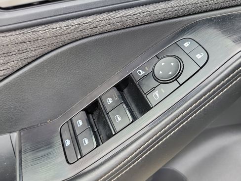 Used 2023 Nissan Rogue SV image 20