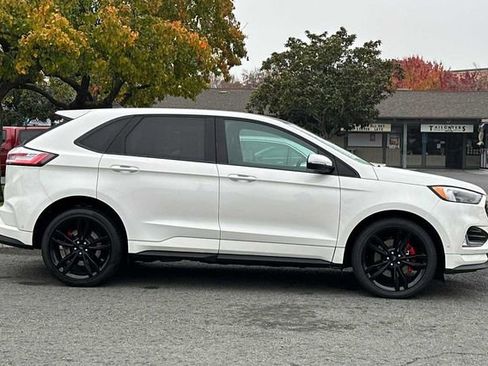 Used 2022 Ford Edge ST w/ Equipment Group 401A image 7