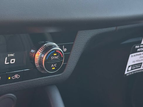 New 2026 Mitsubishi Outlander LE AWD/4WD image 30