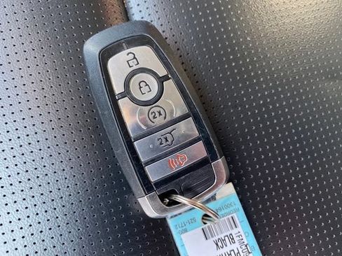 Used 2023 Ford Escape Platinum AWD/4WD image 25