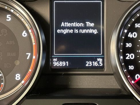 Used 2018 Volkswagen Atlas SE image 34