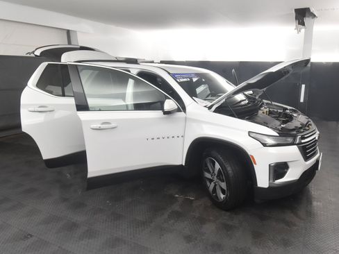 Used 2023 Chevrolet Traverse LT w/ LT Premium Package image 26