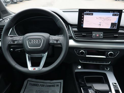 Used 2025 Audi Q5 e Prestige image 10