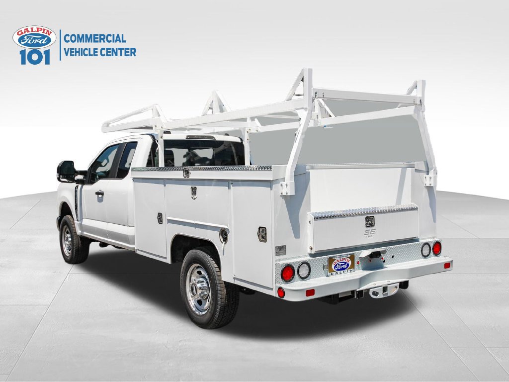 New 2025 Ford F350 XL w/ XL Chrome Package AWD/4WD image 6