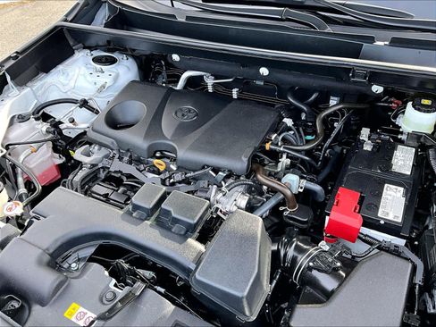Used 2024 Toyota RAV4 LE image 35