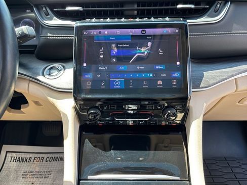 Used 2021 Jeep Grand Cherokee L Limited RWD image 22