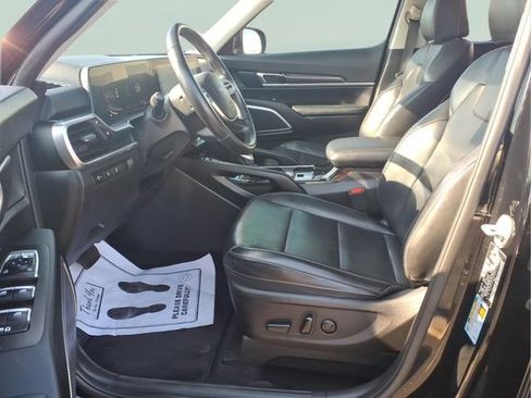 Used 2024 Kia Telluride S w/ S Sunroof Package FWD image 19
