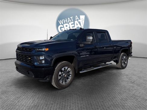 Used 2021 Chevrolet Silverado 2500 Custom w/ Custom Value Package image 8