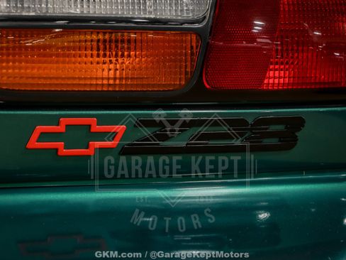 Used 1997 Chevrolet Camaro Z28 RWD image 49