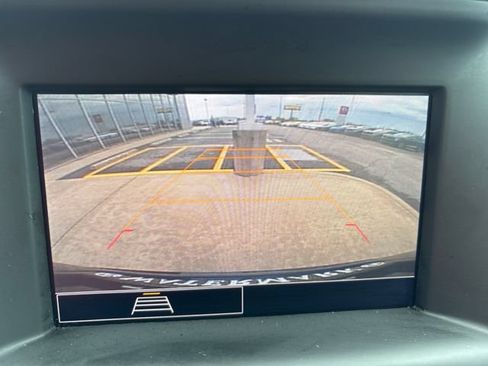 Used 2022 GMC Terrain SLE w/ Driver Convenience Package FWD image 20
