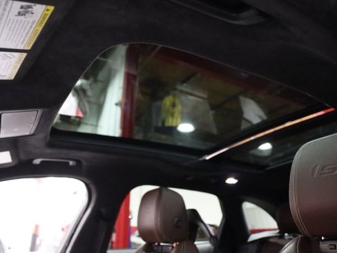 Used 2019 Jaguar F-PACE S image 68