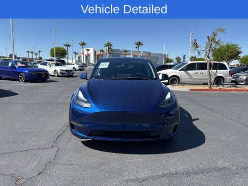 Used 2023 Tesla Model Y Performance AWD/4WD image 2
