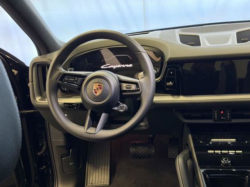 New 2026 Porsche Cayenne image 20