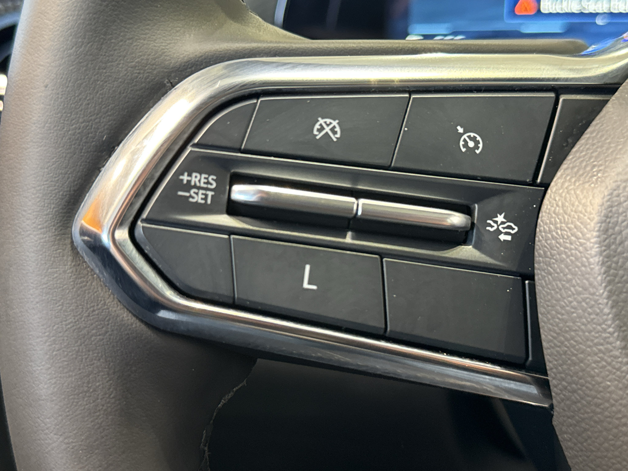 Used 2025 Chevrolet Equinox LT w/ Convenience Package II FWD image 23