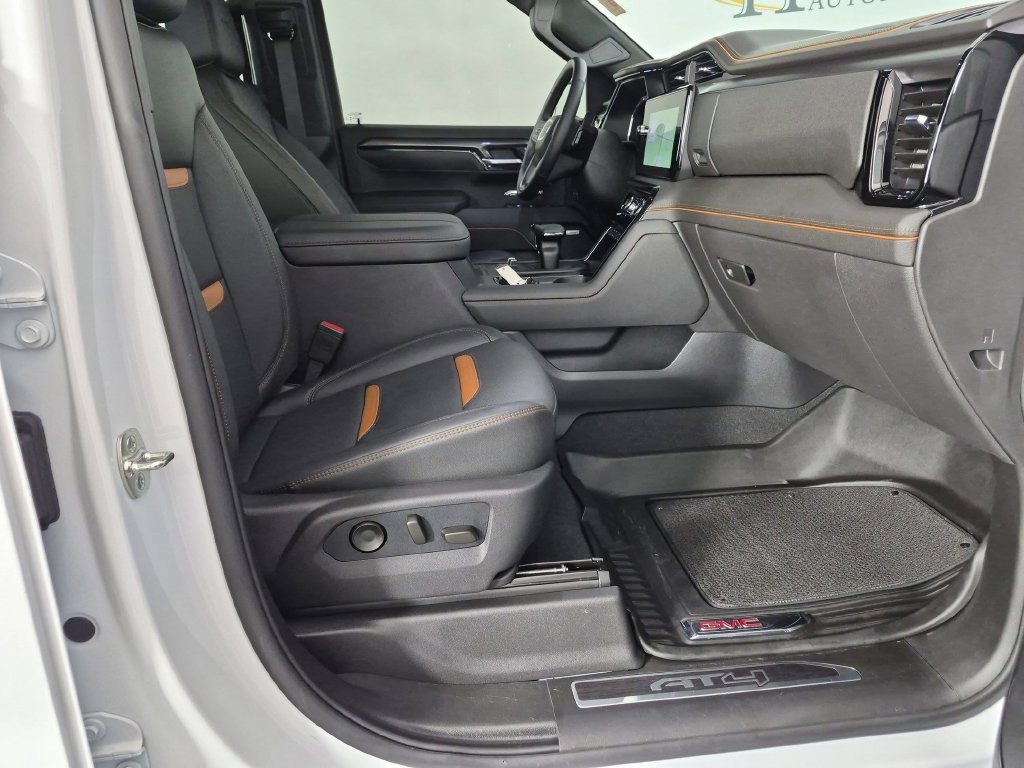 Certified 2026 GMC Sierra 1500 AT4 AWD/4WD image 37