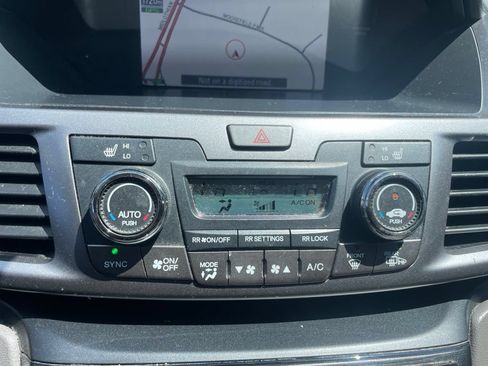Used 2014 Honda Odyssey Touring image 11