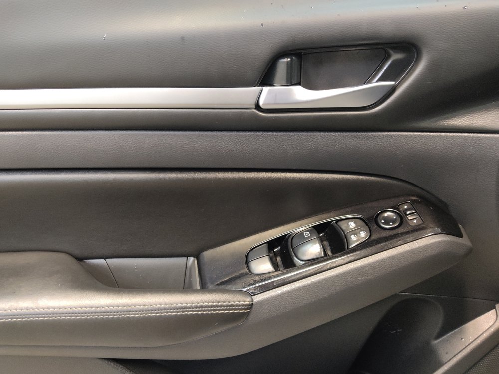 Used 2023 Nissan Altima 2.5 SV FWD image 27