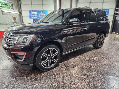 Used 2019 Ford Expedition Limited w/ Special Edition Package image 3