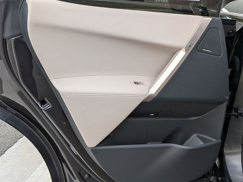 New 2026 BMW iX xDrive45 image 31