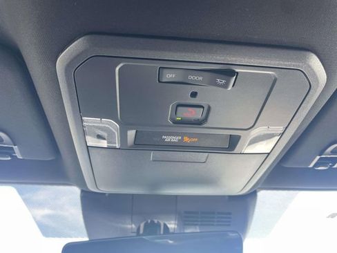 Used 2025 Toyota Tacoma TRD Sport image 24