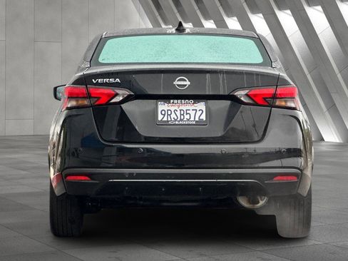 Used 2025 Nissan Versa SV image 5