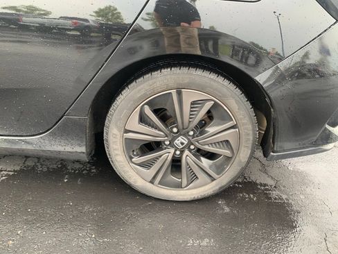 Used 2019 Honda Civic EX image 19