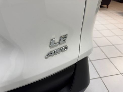 Used 2019 Toyota RAV4 LE w/ All Weather Liner Package AWD/4WD image 59