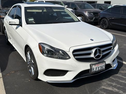 Used 2016 Mercedes-Benz E 350 Sedan image 3