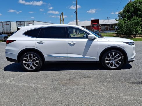 Certified 2024 Acura MDX SH-AWD w/ Technology Package image 7