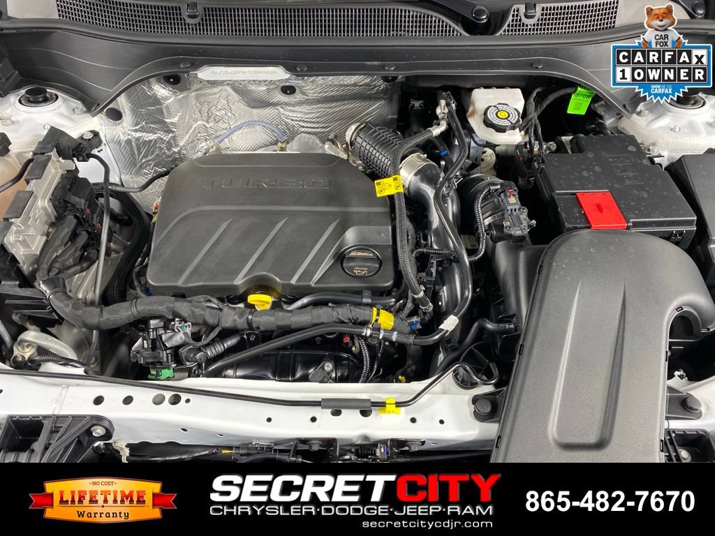 Used 2026 Chevrolet Trax RS FWD image 33