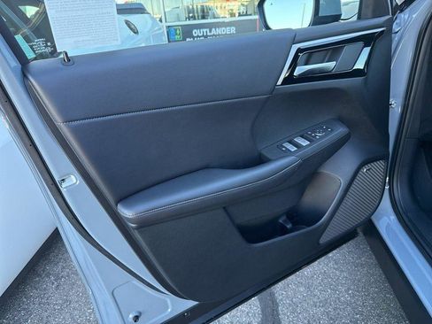 New 2026 Mitsubishi Outlander SE FWD image 29
