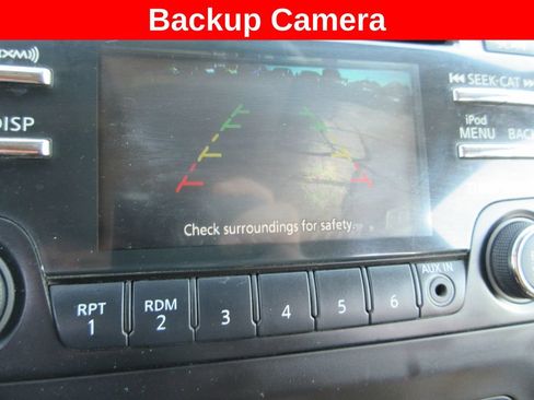 Used 2014 Nissan Frontier SV w/ SV Value Truck Package AWD/4WD image 15