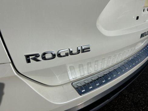 Used 2019 Nissan Rogue SV w/ Sun & Sound Touring Package image 20