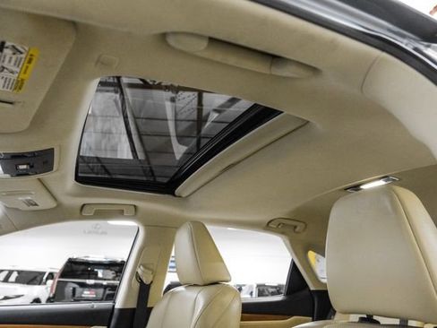 Used 2021 Lexus RX 350 FWD w/ Premium Package image 4