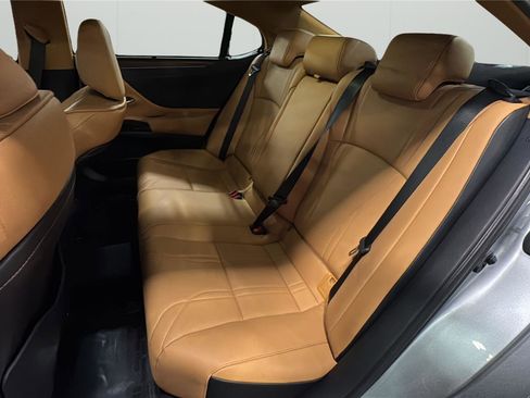 Used 2024 Lexus ES 350 Ultra Luxury w/ Accessory Package (Z2) FWD image 11