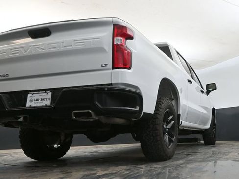 Used 2021 Chevrolet Silverado 1500 LT Trail Boss w/ Convenience Package II AWD/4WD image 19