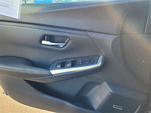 Used 2023 Nissan Sentra SR w/ SR Premium Package image 14